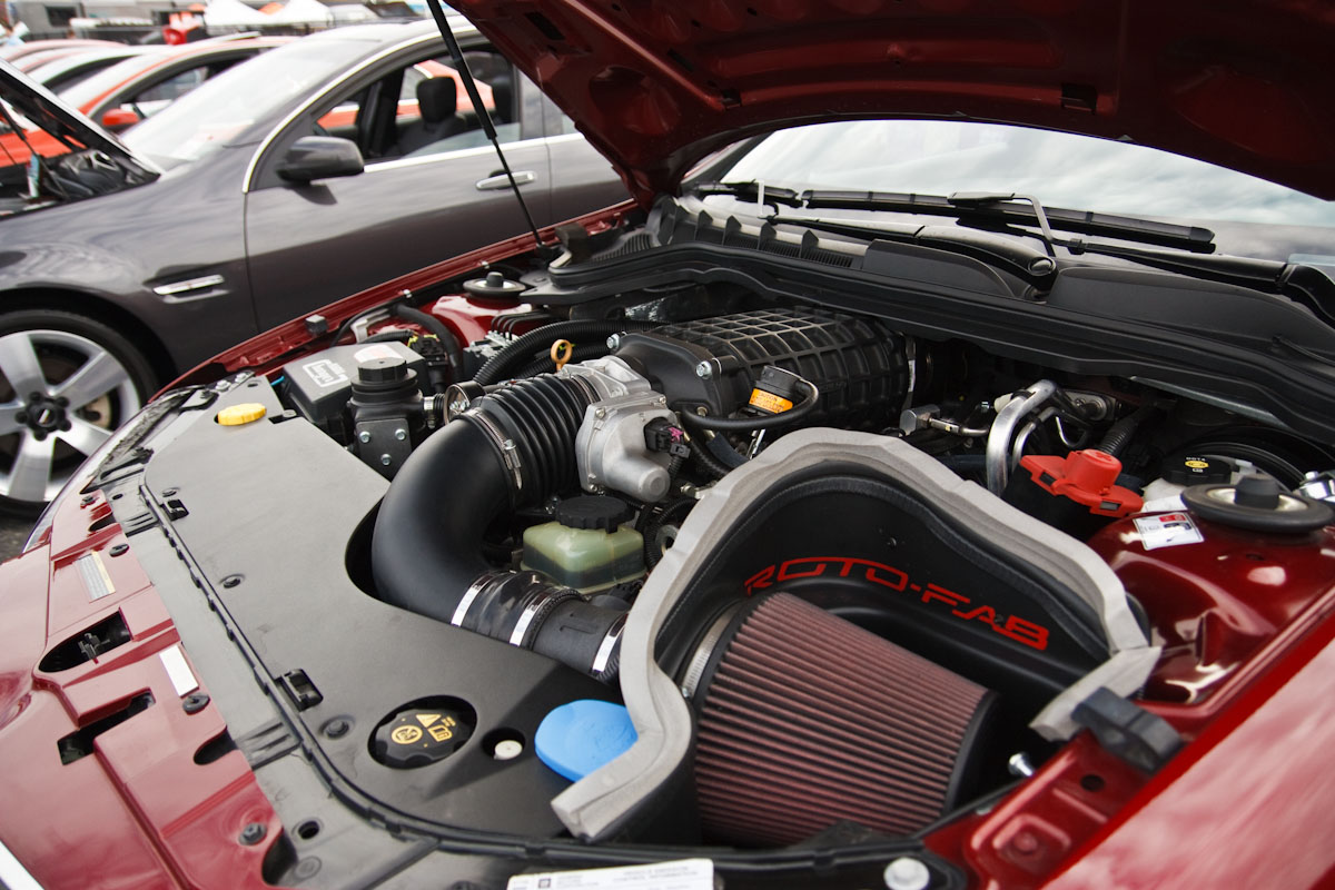 G8 Engine Bay